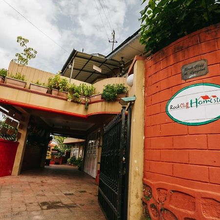Rock Cliff Home Stayシロン エクステリア 写真